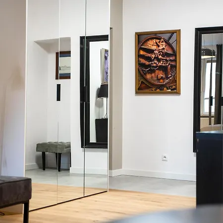 Centre Piekna Street * Varsovie