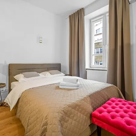 Center Piekna Street Apartman Varsó