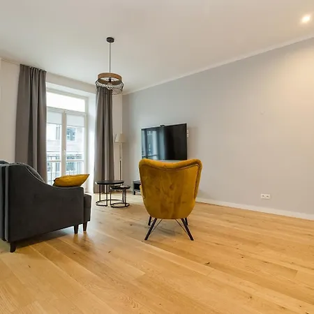 Centre Piekna Street * Warschau